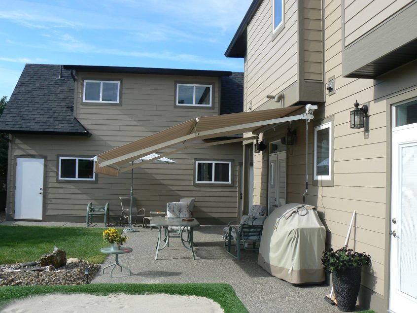 Retractable Awnings